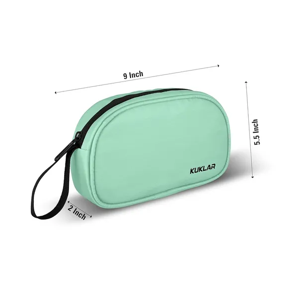 Light_Green_Polyester_Travel_Pouch_For_Storing_Travel_Essentials