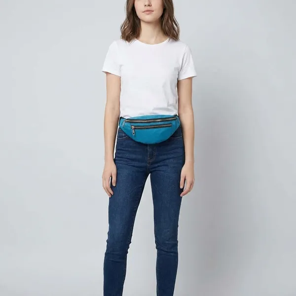 Blue_Polyester_Waist_Bag_For_Carrying_Daily_Essentials