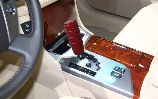 Red_Aluminium_Gear_Shift_Knob_Pack_Of_3