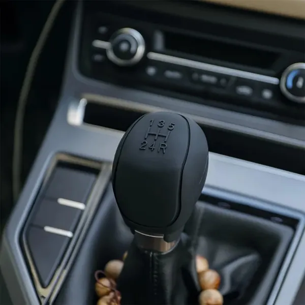 Black_Silicone_Gear_Knob_Cover