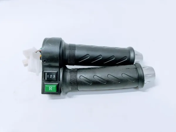 Black_Abs_Plastic_Electric_Throttle