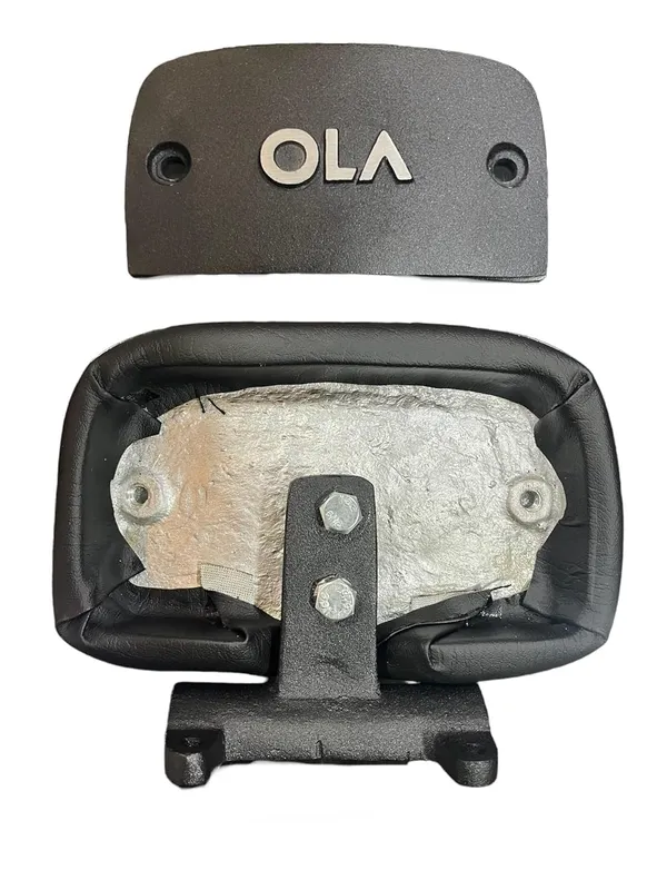 Black_Metal_Scooter_Backrest