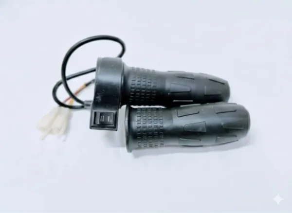 Black_Plastic_Scooter_Throttle