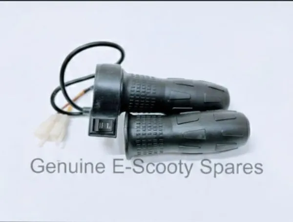 Black_Plastic_Scooter_Throttle