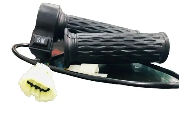 Black_Plastic_Electronic_Components_Tire_Valve_Cap