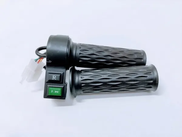 Black_Abs_Plastic_Scooter_Throttle_Grip