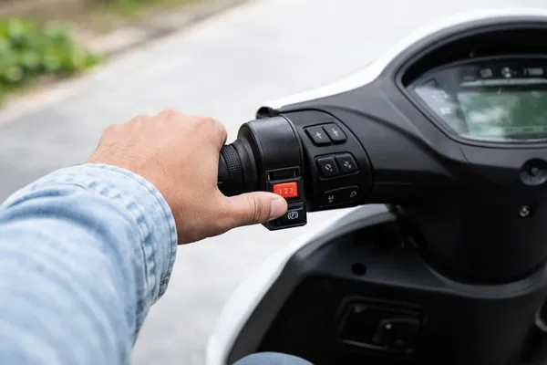 Black_Aluminum_Alloy_Electric_Throttle