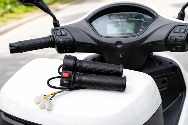 Black_Aluminum_Alloy_Electric_Throttle