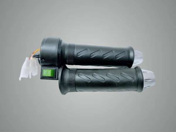 Black_Abs_Plastic,_Metal,_Rubber_Scooter_Throttle_Grip