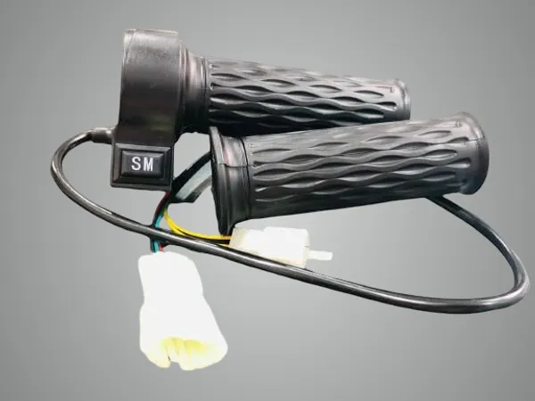 Black_Plastic_Electronic_Components_Tire_Valve_Cap