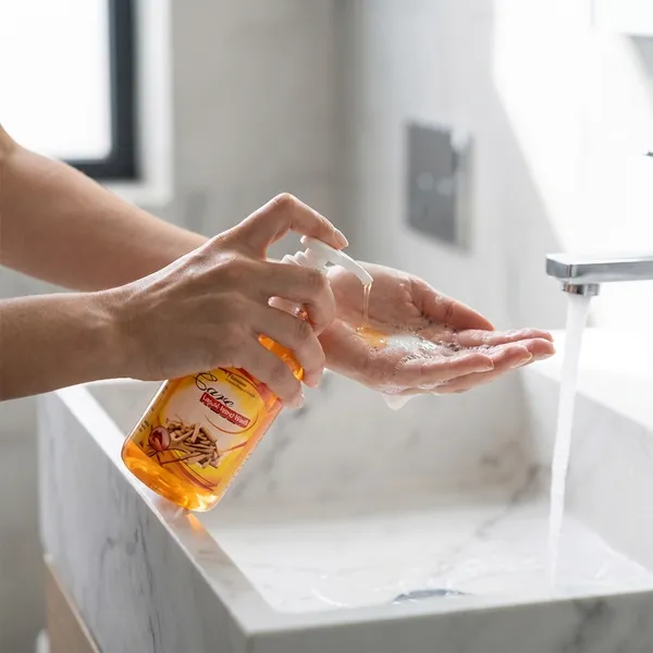 Care_Hand_Wash_For_Soft_Hydrated_Hands