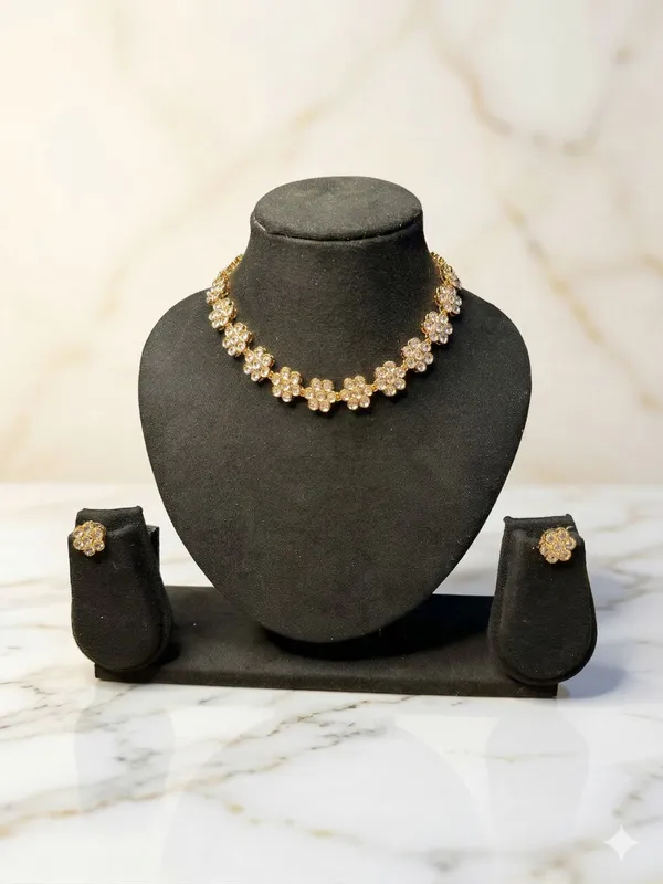 Gold_Alloy_Stone_Necklace_Set_For_Women