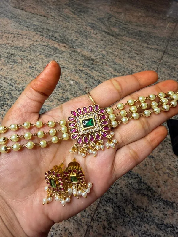 Gold_And_Purple_Alloy_Kundan_Pearl_Maang_Tikka_For_Women