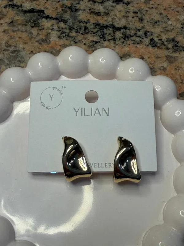Pack_Of_2_Gold_Alloy_Stud_Earrings_For_Women