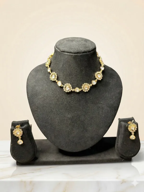 Gold_Alloy_Pearl_Kundan_Necklace_Set_For_Women