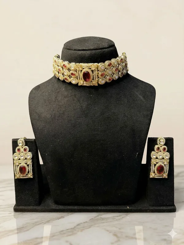 Gold_Alloy_Stone_Choker_Necklace_Set_For_Women