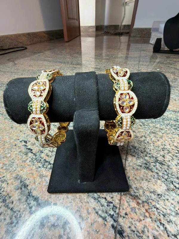 Multicolor_Alloy_Kundan_Meenakari_Bangles_For_Women