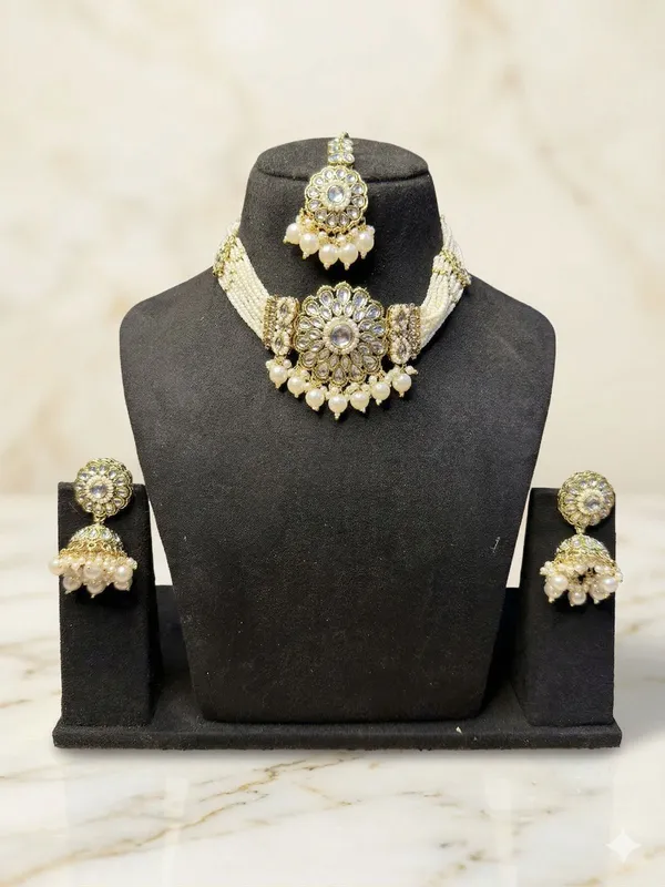 White_Alloy_Kundan_Pearl_Bridal_Jewelry_Set_For_Women