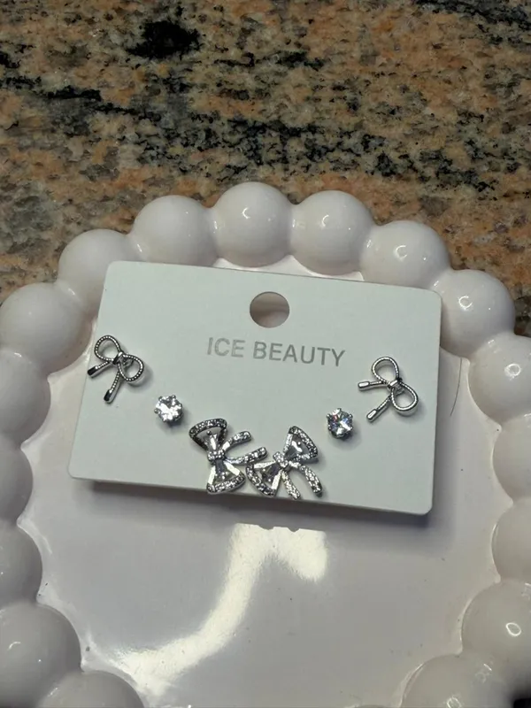 White_Alloy_Rhinestone_Stud_Earrings_Set_For_Women