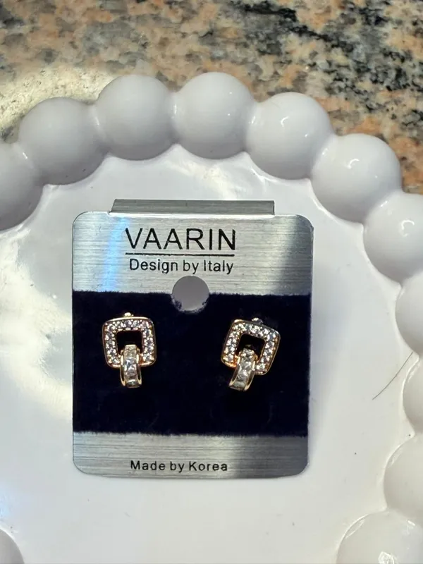 Pack_Of_2_Gold_Alloy_Rhinestone_Stud_Earrings_For_Women