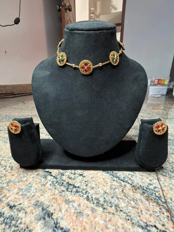 Multicolor_Alloy_Gemstone_Necklace_Set_For_Women