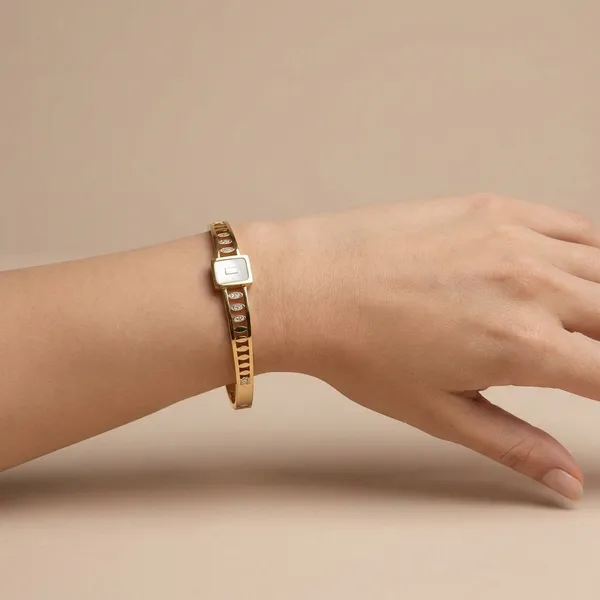 Gold_Beads_Fabric_Bracelet_For_Women
