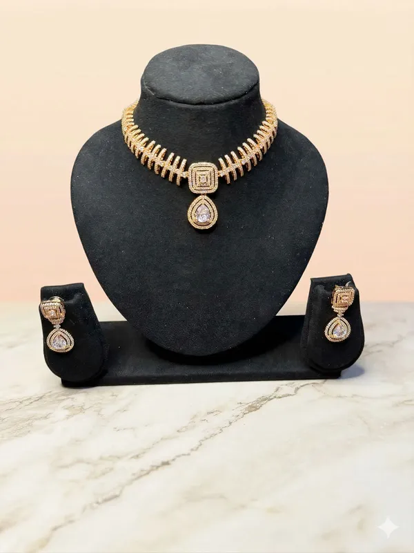 Gold_Alloy_Kundan_Stone_Necklace_Set_For_Women