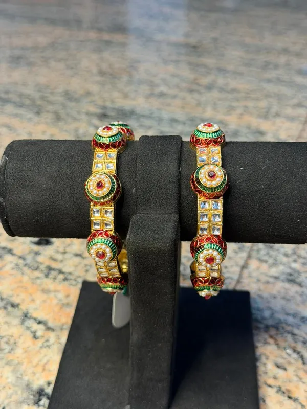 Multicolor_Alloy_Kundan_Meenakari_Bangles_For_Women