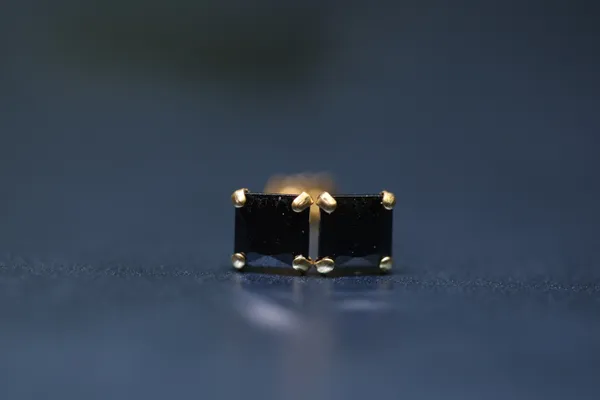 Black_Gold_Plated_Stud_Earrings_For_Women