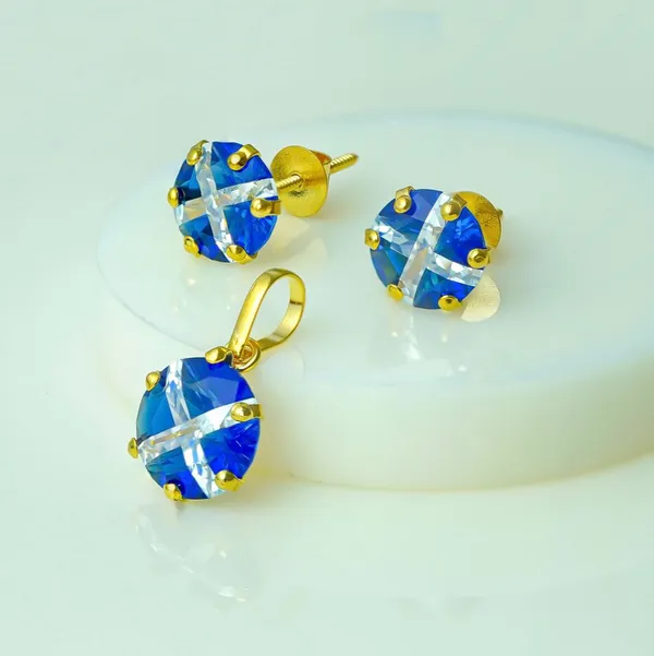 Blue_Gold_Plated_Pendant_And_Earring_Set_For_Women