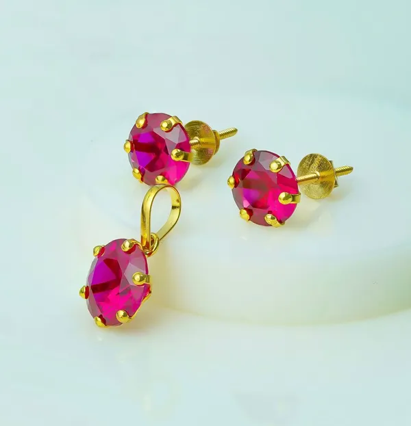 Red_Gold_Plated_Pendant_And_Earring_Set_For_Women
