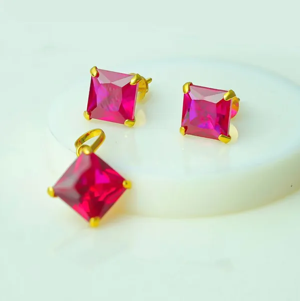 Pink_Gold_Plated_Pendant_And_Earring_Set_For_Women