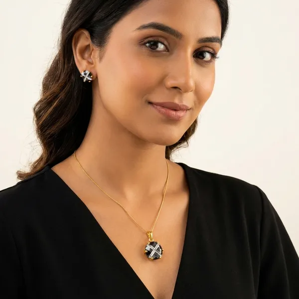 Blue_Gold_Plated_Pendant_And_Earring_Set_For_Women