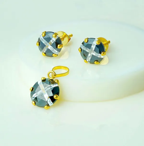 Blue_Gold_Plated_Pendant_And_Earring_Set_For_Women