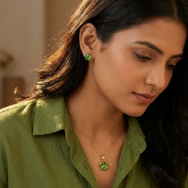 Green_Gold_Plated_Pendant_And_Earring_Set_For_Women