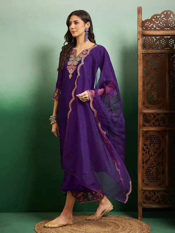 Blue_Chanderi_Silk_Kurti_With_Pant_And_Dupatta_Set_For_Women