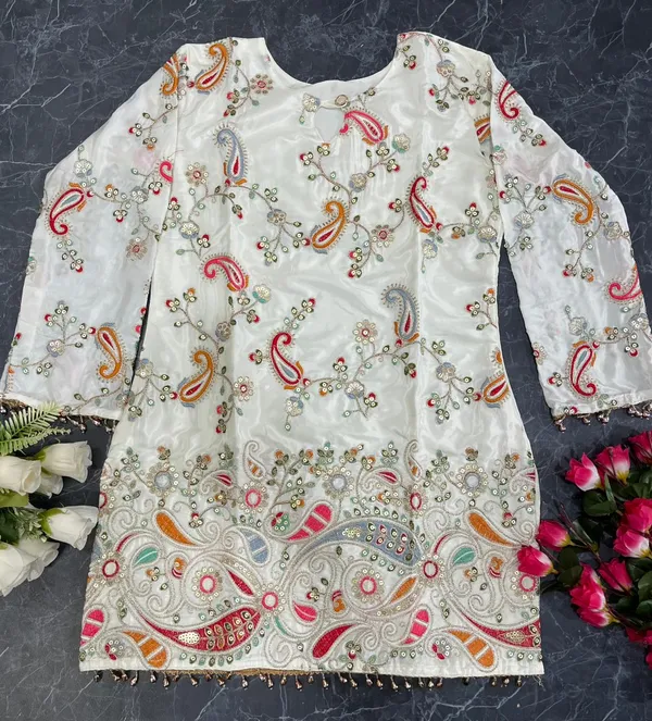 Multicolour_Crepe_Silk_Kurti_With_Pant_Set_For_Women