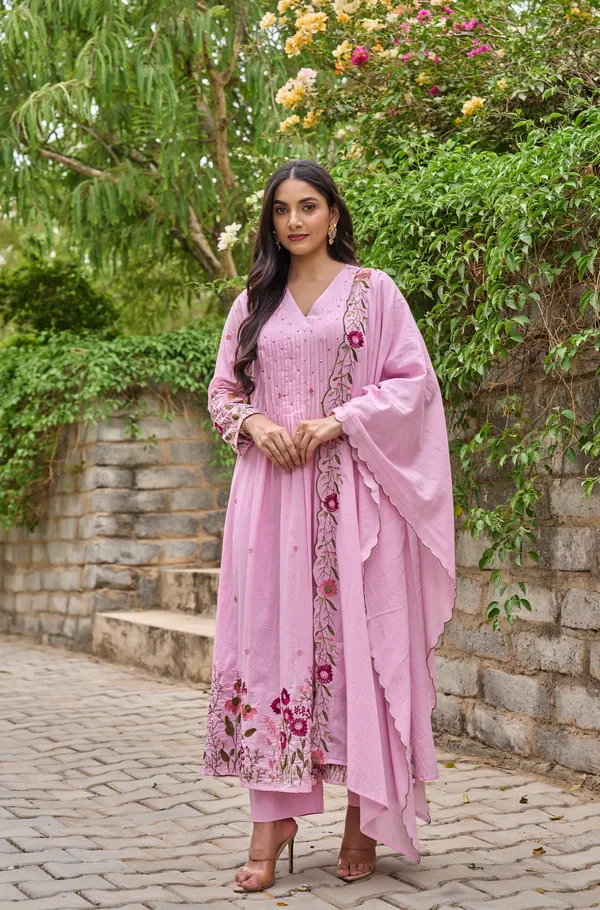 Light_Pink_Chanderi_Silk_Kurti_With_Pant_And_Dupatta_Set_For_Women