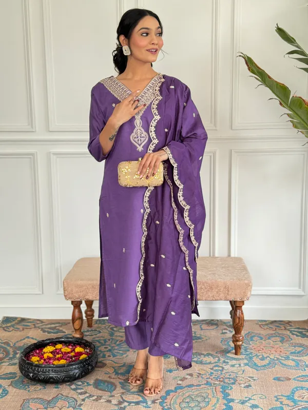 Purple_And_White_Viscose_Chanderi_Kurti_With_Pant_And_Dupatta_Set_For_Women