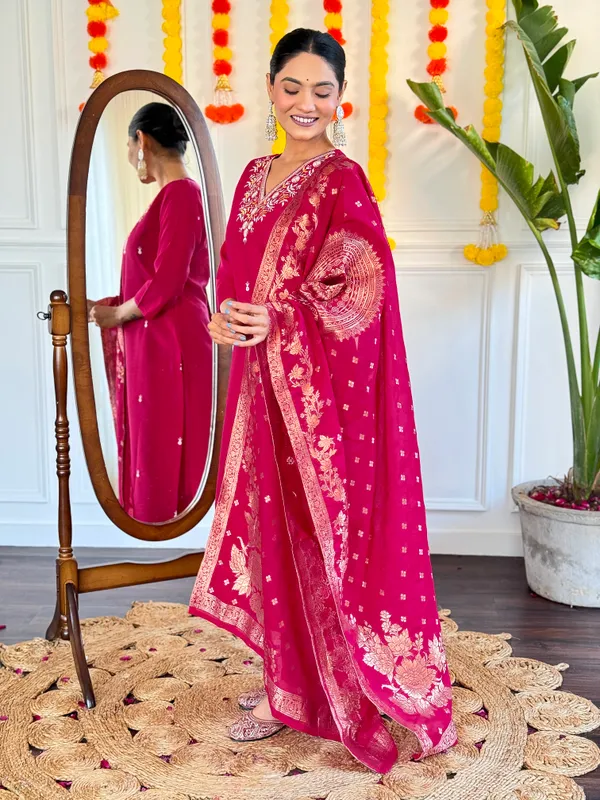 Pink_Viscose_Chanderi_Kurti_With_Pant_And_Dupatta_Set_For_Women