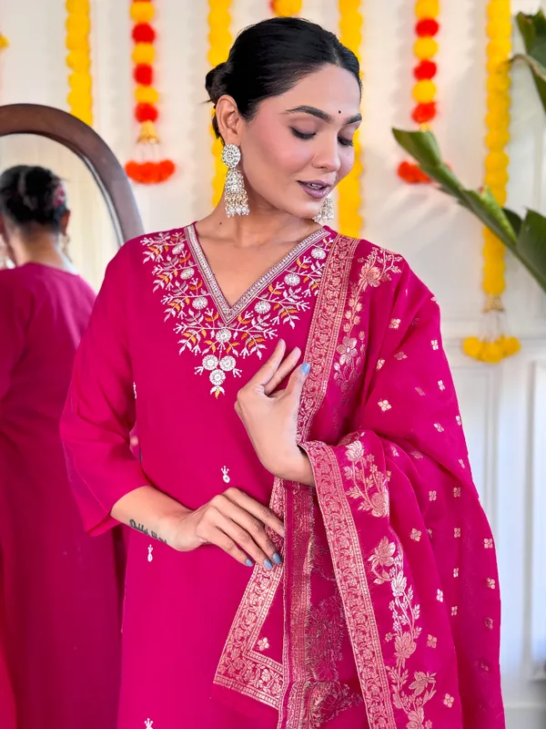 Pink_Viscose_Chanderi_Kurti_With_Pant_And_Dupatta_Set_For_Women