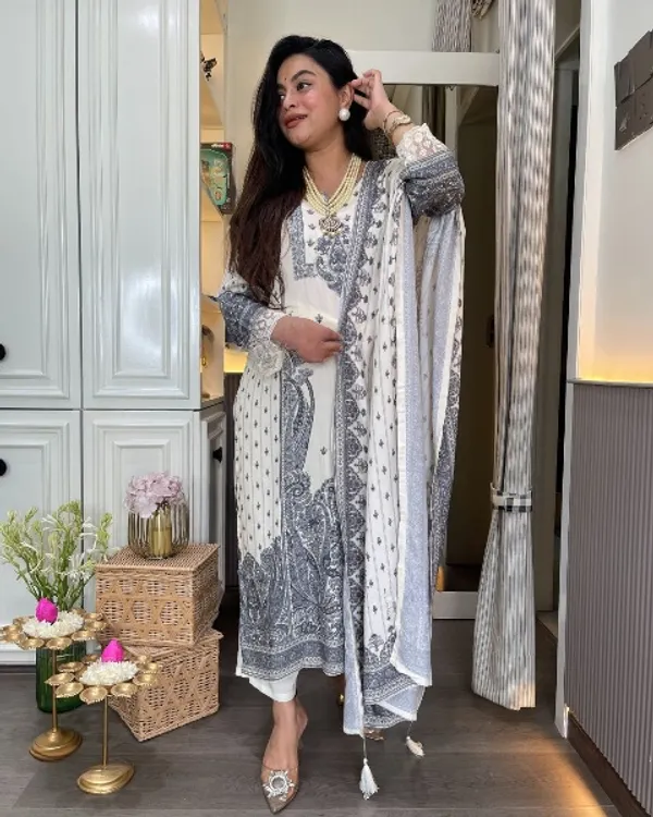 White_And_Balck_Rayon_Kurti_With_Pant_And_Dupatta_Set_For_Women