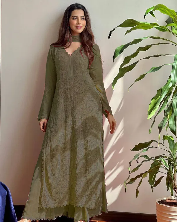 Green_Fox_Georgette_Fabric_Chikankari_Kurti_For_Women