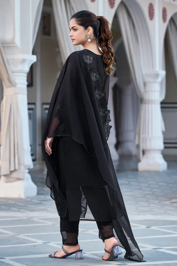 Black_Fox_Blooming_Georgette_Kurti_With_Pant_And_Dupatta_Set_For_Women