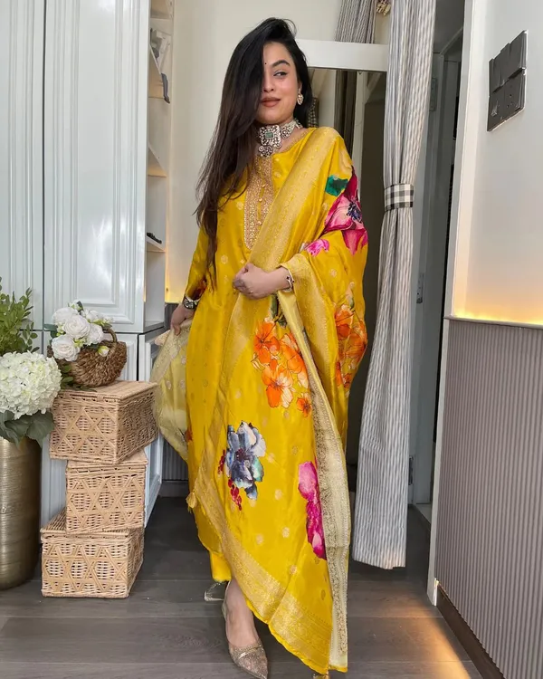 Yellow_Viscose_Organza_Jacquard_Kurti_With_Pant_And_Dupatta_Set_For_Women