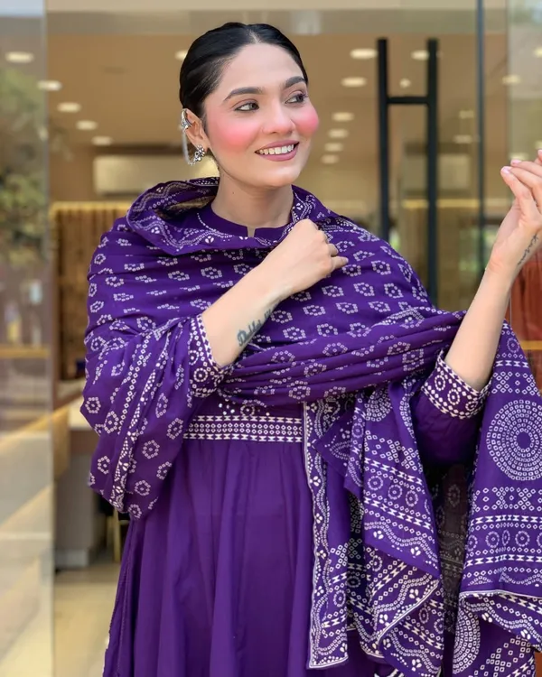 Blue_Muslin_Cotton_Kurti_With_Pant_And_Dupatta_Set_For_Women