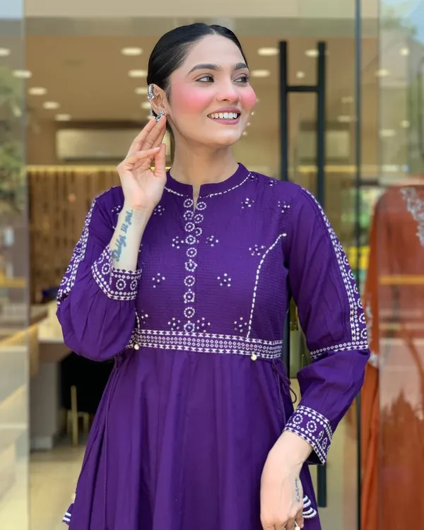 Blue_Muslin_Cotton_Kurti_With_Pant_And_Dupatta_Set_For_Women