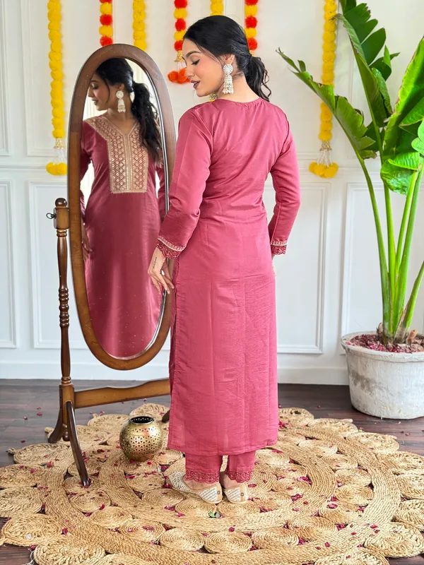 Light_Pink_Viscose_Chanderi_Kurti_With_Pant_And_Dupatta_Set_For_Women