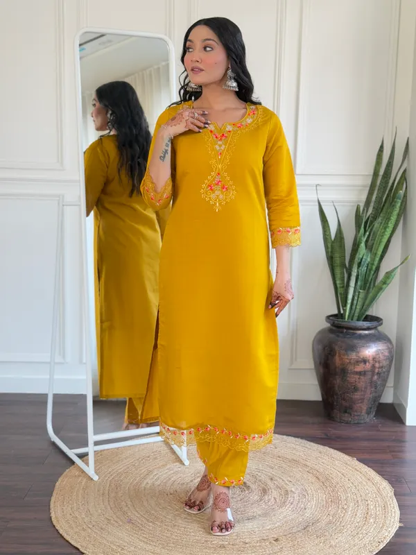 Yellow_Viscose_Chanderi_Kurti_With_Pant_And_Dupatta_Set_For_Women