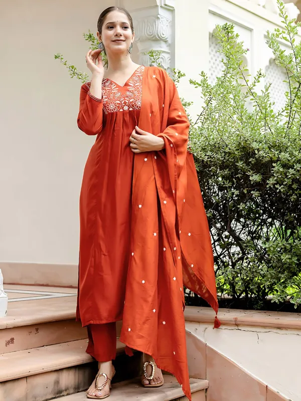 Orange_Viscose_Rayon_Kurti_With_Pant_And_Dupatta_Set_For_Women